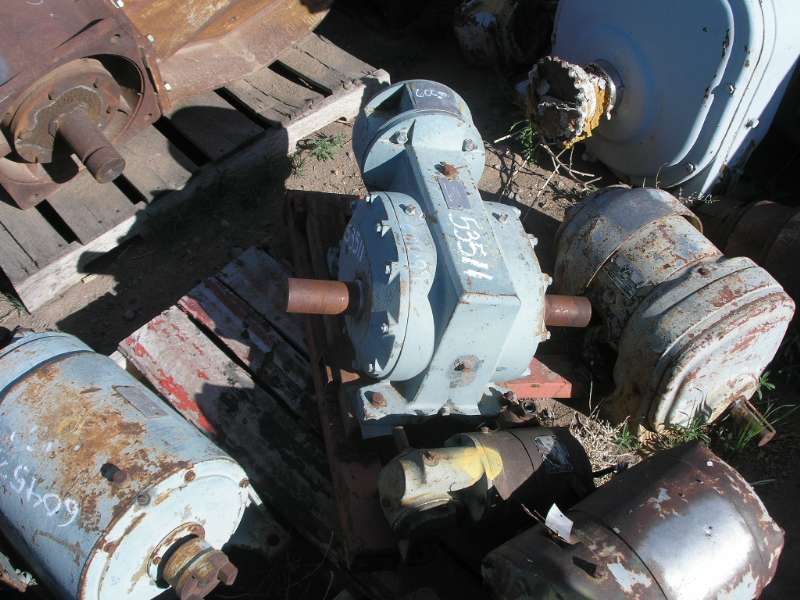 Used Master 213CM28A Worm Drive Gearbox