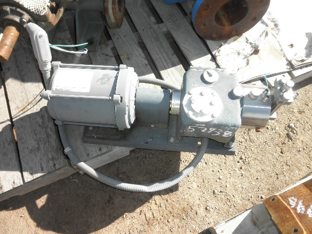 SOLD: Used Whitey Lab Feed Simplex Pump Package