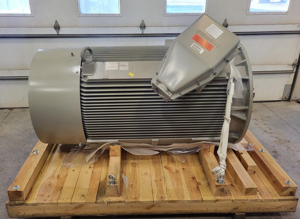 Unused Surplus 900 HP Horizontal Electric Motor (Siemens)